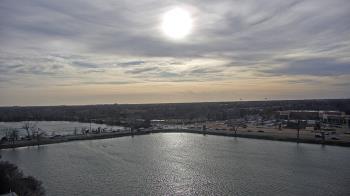 Weather camera view of Commerce Bank.