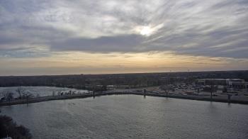 Weather camera view of Commerce Bank.