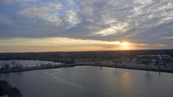 Weather camera view of Commerce Bank.