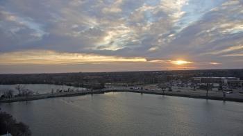 Weather camera view of Commerce Bank.