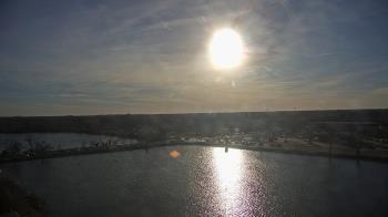 Weather camera view of Commerce Bank.