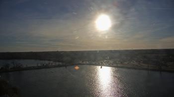 Weather camera view of Commerce Bank.