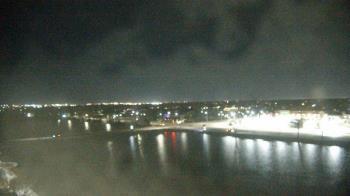 Weather camera view of Commerce Bank.