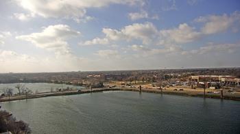 Weather camera view of Commerce Bank.