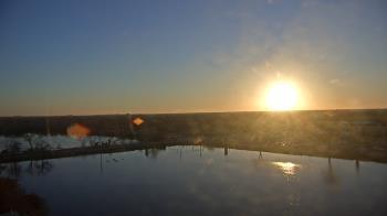 Weather camera view of Commerce Bank.