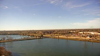 Weather camera view of Commerce Bank.