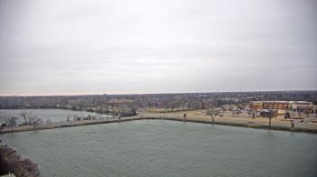 Weather camera view of Commerce Bank.