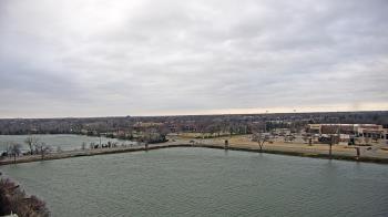 Weather camera view of Commerce Bank.