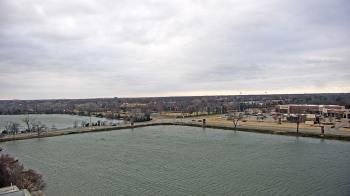 Weather camera view of Commerce Bank.