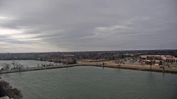 Weather camera view of Commerce Bank.