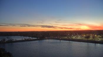 Weather camera view of Commerce Bank.