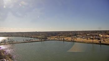 Weather camera view of Commerce Bank.