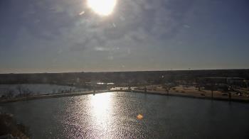 Weather camera view of Commerce Bank.