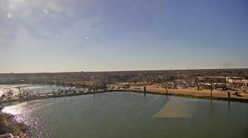 Weather camera view of Commerce Bank.