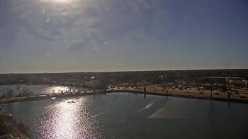 Weather camera view of Commerce Bank.