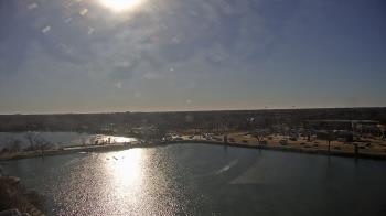 Weather camera view of Commerce Bank.