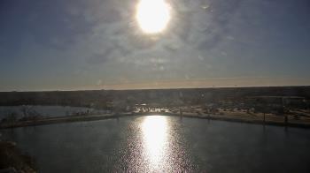 Weather camera view of Commerce Bank.