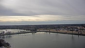 Weather camera view of Commerce Bank.