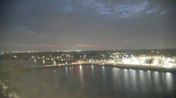 Weather camera view of Commerce Bank.