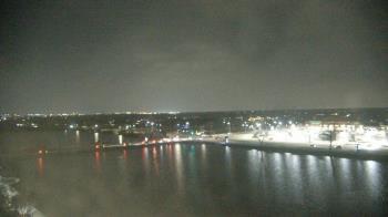 Weather camera view of Commerce Bank.