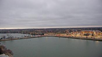 Weather camera view of Commerce Bank.