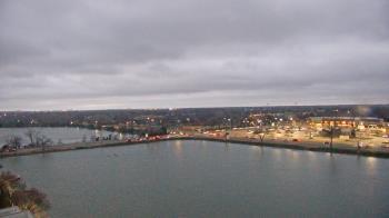 Weather camera view of Commerce Bank.