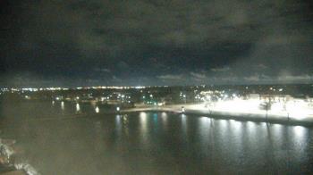 Weather camera view of Commerce Bank.