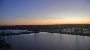 Weather camera view of Commerce Bank.