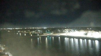 Weather camera view of Commerce Bank.