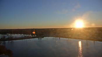 Weather camera view of Commerce Bank.