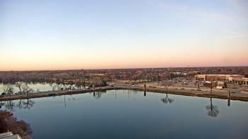 Weather camera view of Commerce Bank.