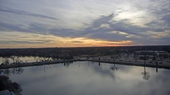 Weather camera view of Commerce Bank.