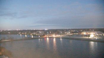 Weather camera view of Commerce Bank.