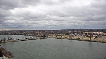 Weather camera view of Commerce Bank.