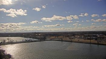 Weather camera view of Commerce Bank.