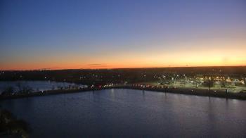 Weather camera view of Commerce Bank.