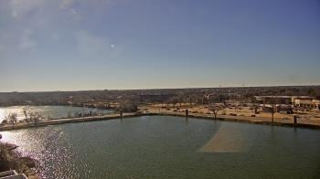 Weather camera view of Commerce Bank.