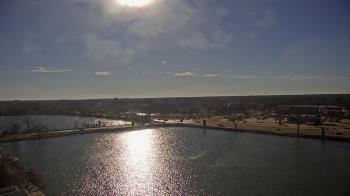 Weather camera view of Commerce Bank.