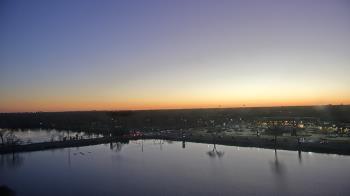 Weather camera view of Commerce Bank.