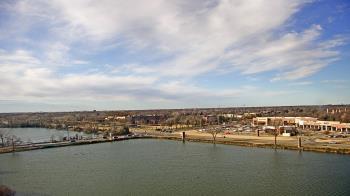 Weather camera view of Commerce Bank.