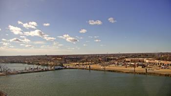 Weather camera view of Commerce Bank.