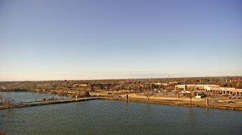 Weather camera view of Commerce Bank.