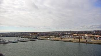 Weather camera view of Commerce Bank.