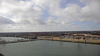 Weather camera view of Commerce Bank.