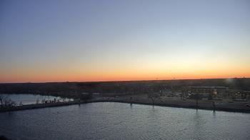 Weather camera view of Commerce Bank.