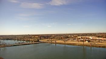 Weather camera view of Commerce Bank.