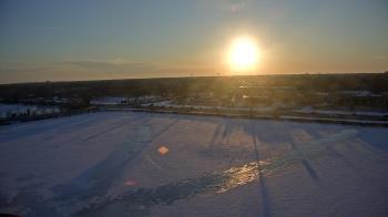 Weather camera view of Commerce Bank.
