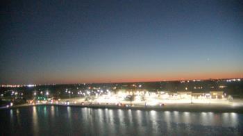 Weather camera view of Commerce Bank.