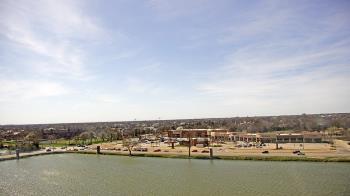 Weather camera view of Commerce Bank.
