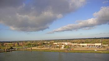Weather camera view of Commerce Bank.